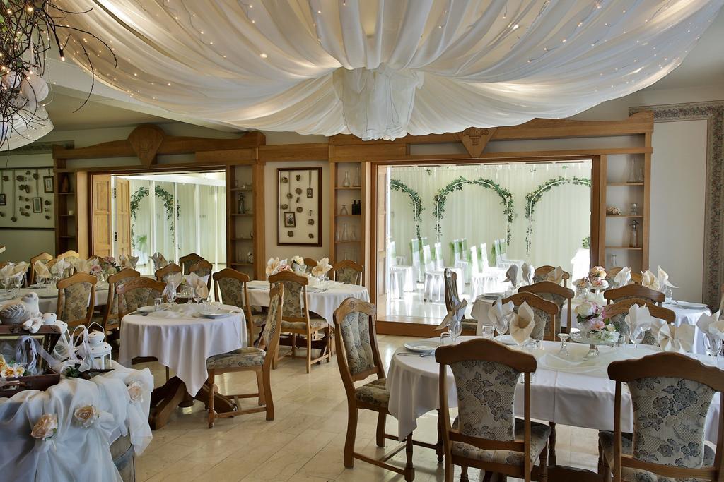 Hotel Rittinger Bonyhad Екстер'єр фото