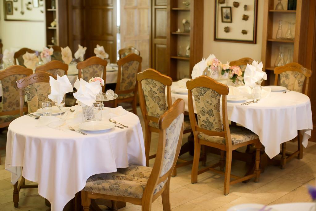Hotel Rittinger Bonyhad Екстер'єр фото