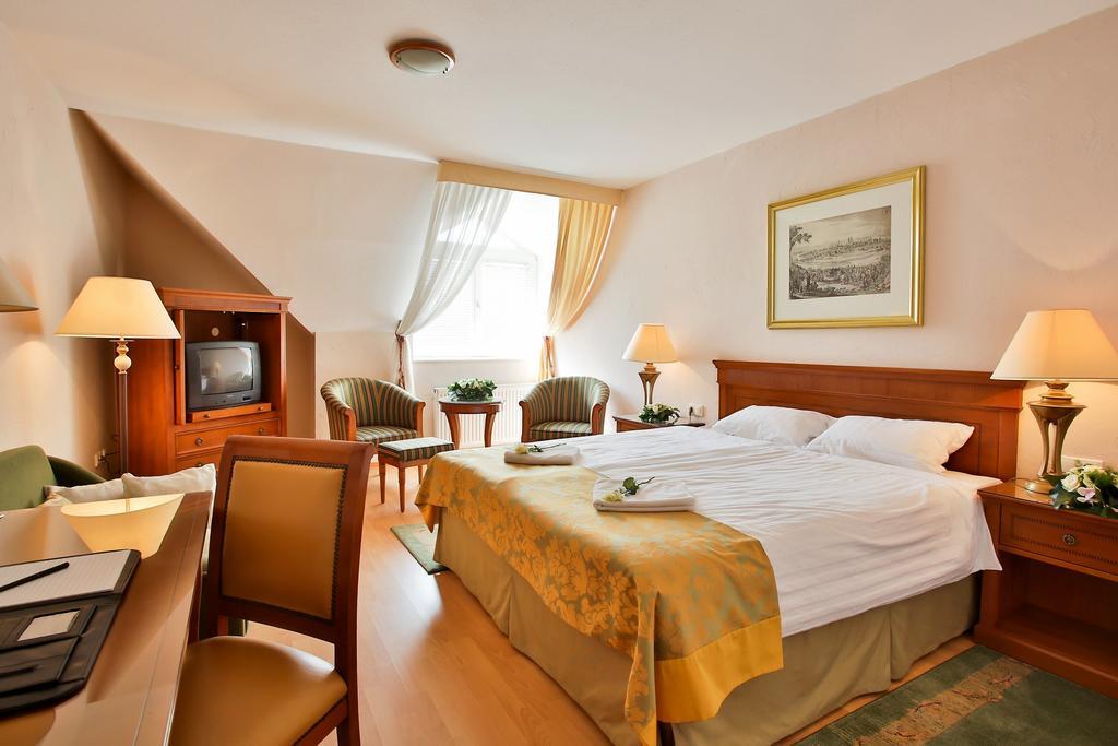 Hotel Rittinger Bonyhad Номер фото