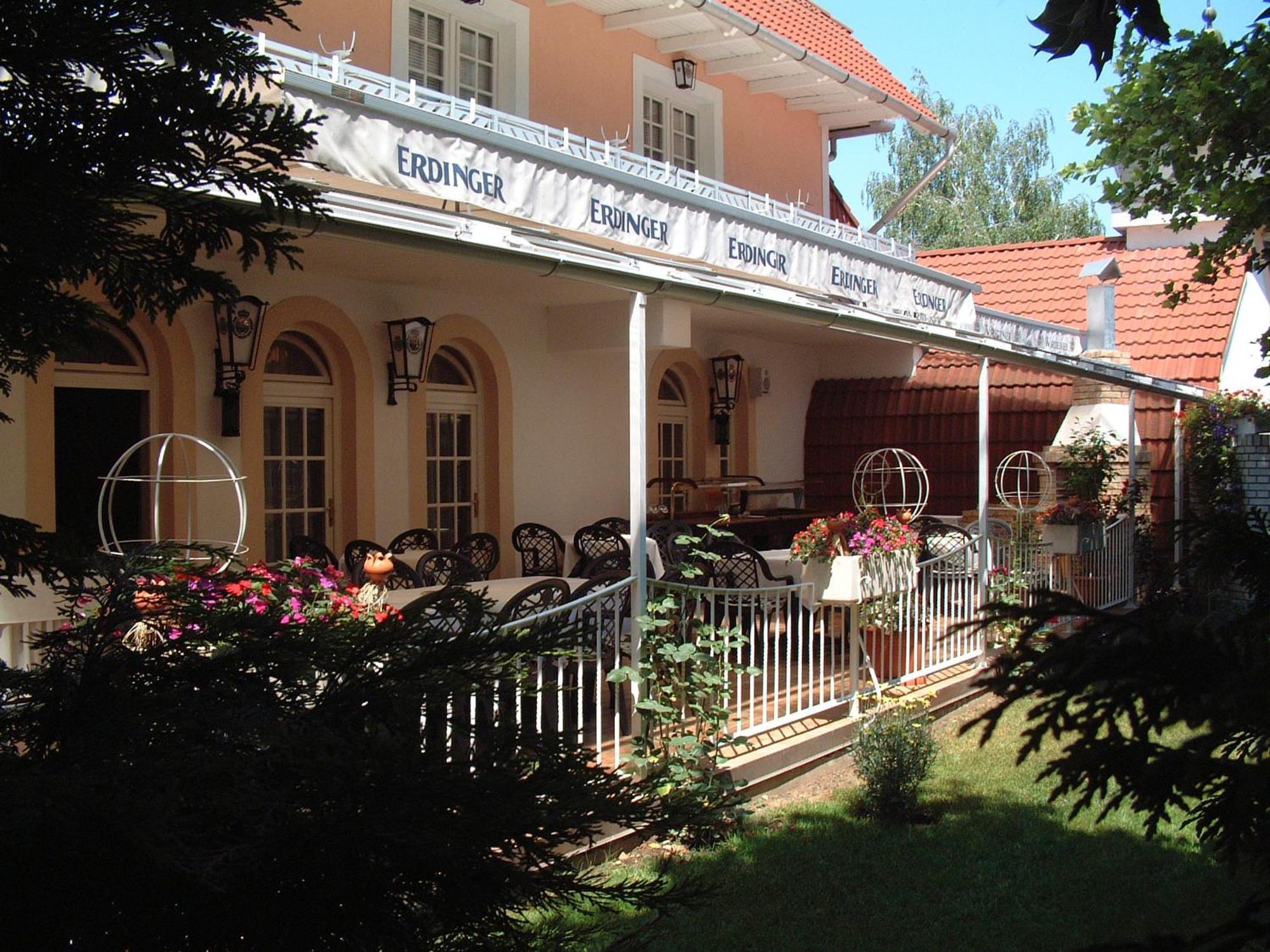 Hotel Rittinger Bonyhad Екстер'єр фото